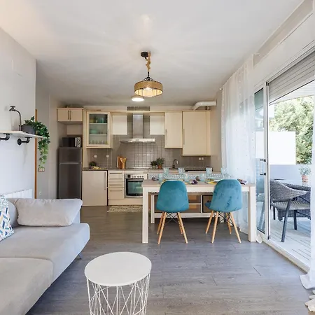 Uhc Els Pins Apartments Salou Exterior photo